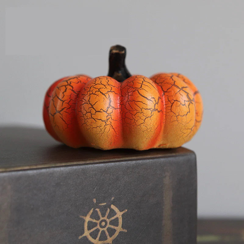 Get Spooked with Our Glow-in-the-Dark Pumpkin Lantern – The Perfect Halloween Candle Lamp for Boo-tiful Decor!